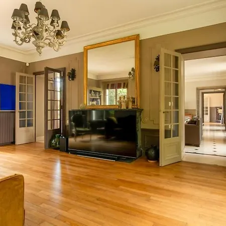 Demeure Du Xviiie Avec Jacuzzi Pres De Paris Apartment *